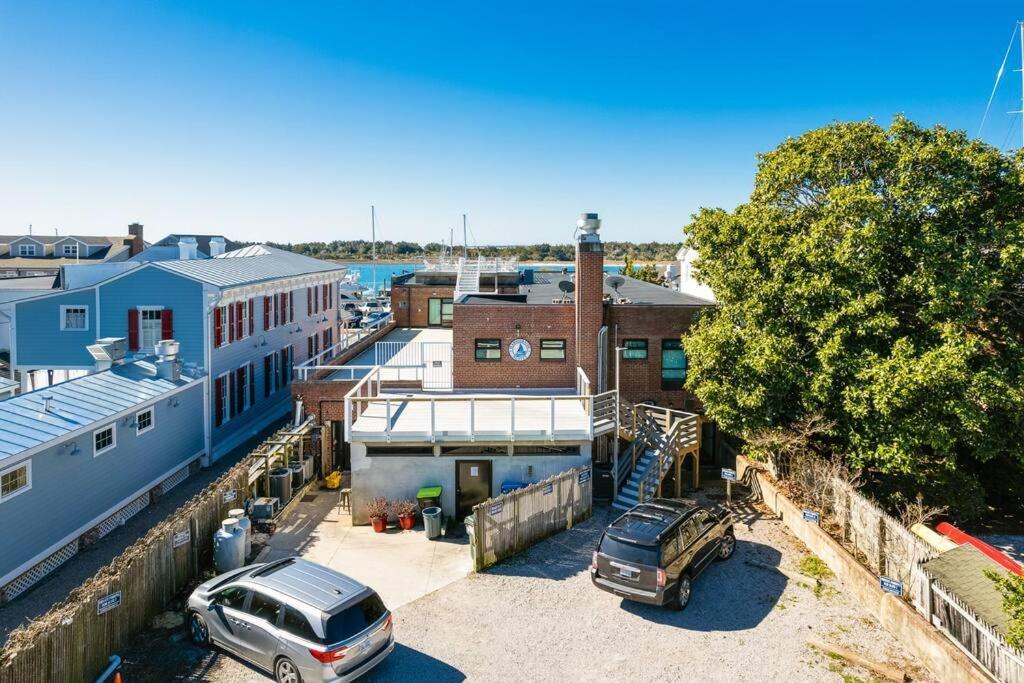 Why Knot Getaway...Rooftop With Waterview! Unit D Beaufort Eksteriør billede