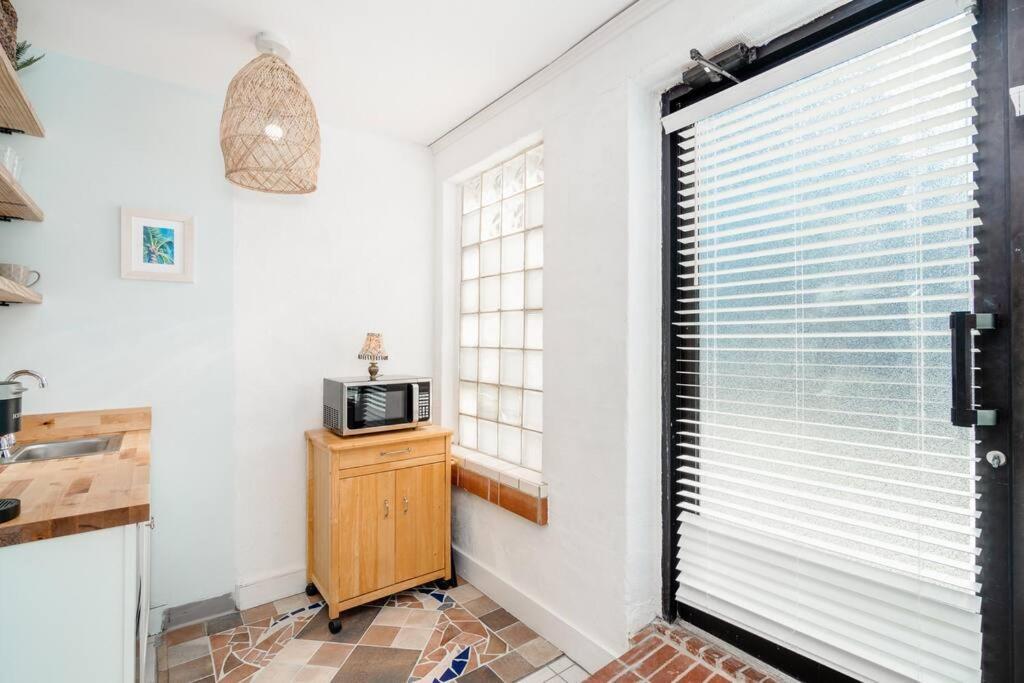 Why Knot Getaway...Rooftop With Waterview! Unit D Beaufort Eksteriør billede