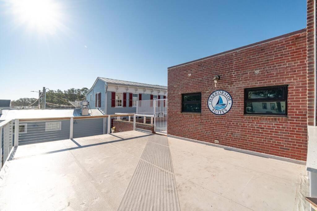 Why Knot Getaway...Rooftop With Waterview! Unit D Beaufort Eksteriør billede