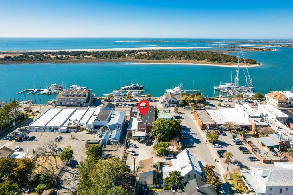Why Knot Getaway...Rooftop With Waterview! Unit D Beaufort Eksteriør billede